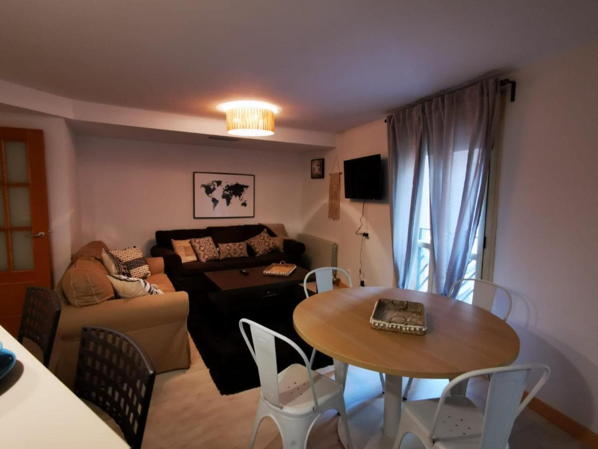 Vtz El Balcon De Rey Alfonso III Apartment Zaragoza Ngoại thất bức ảnh